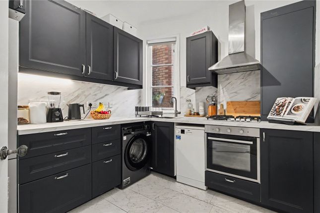 36, Fairfield Gardens, London photo 3
