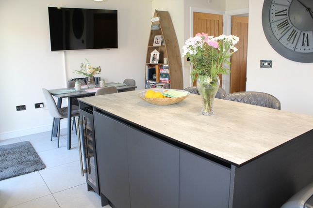 14, Brenden Avenue, Alfreton photo 4