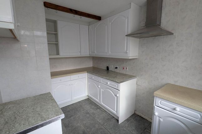 19, Downview Close, Chichester photo 2