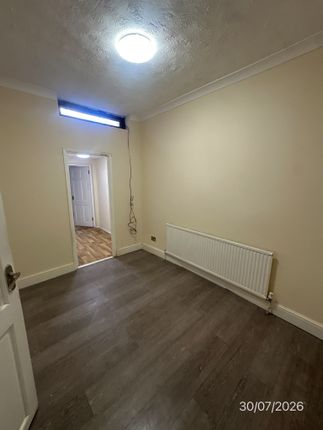 8, Rixsen Road, London photo 4