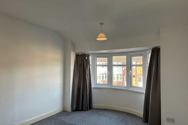 7, Abbey drive , Leicester photo 4