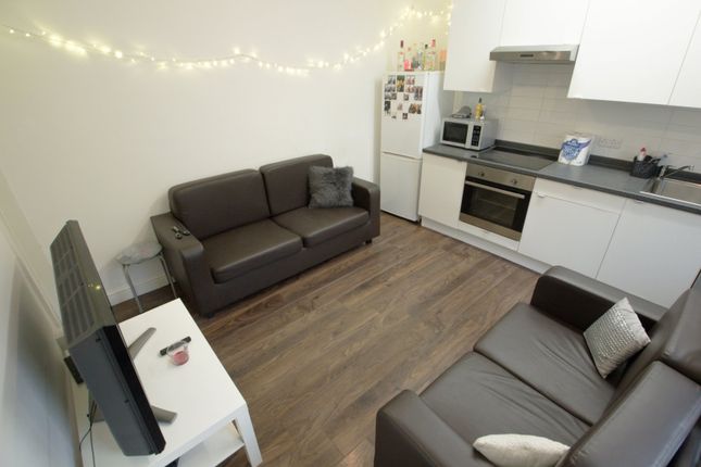 Thornville Grove, Leeds photo 2