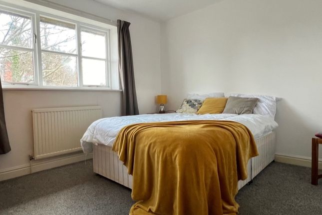Room to rent in Turnpike Close, Worcester