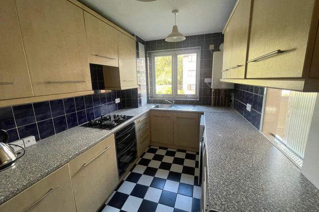 Greenacres, North Park, Eltham photo 4