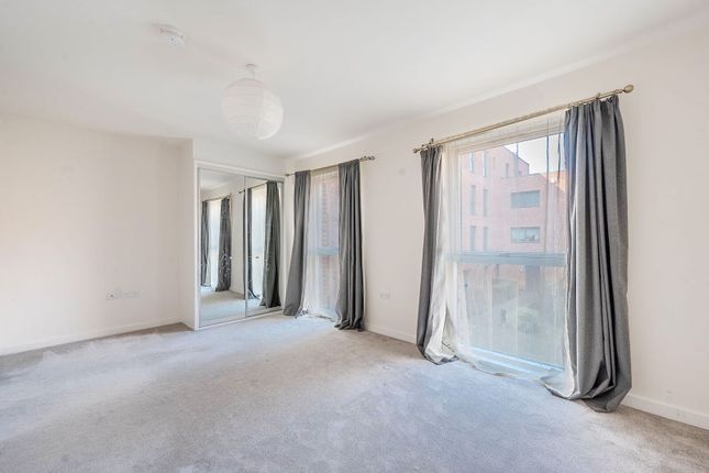 Duarte Close, Harrow photo 3