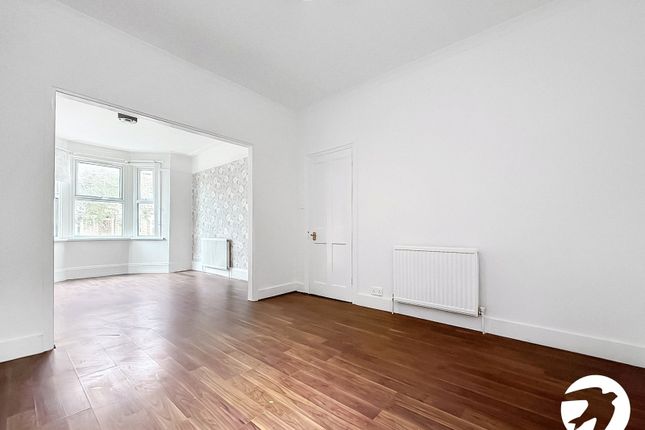 19, Viewland Road, London photo 3