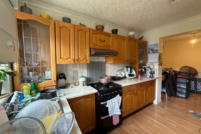 87 , St. Georges Road, Dagenham photo 4