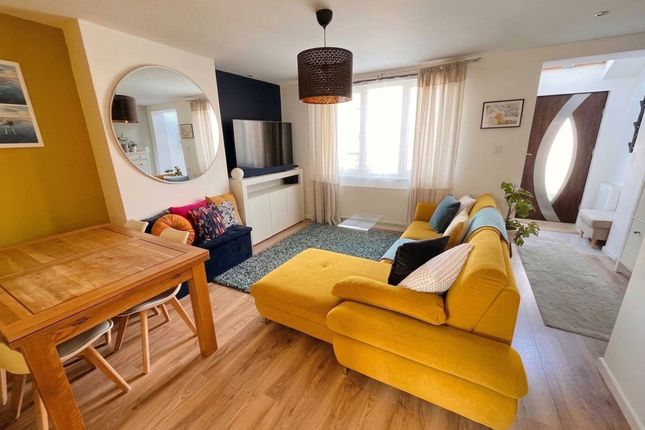 27 Charles Street, Trowbridge photo 3