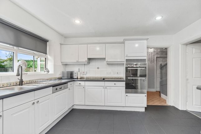 15 Stonecross Drive, Prescot photo 4