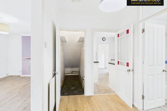 10, Norman Court, Potters Bar photo 4