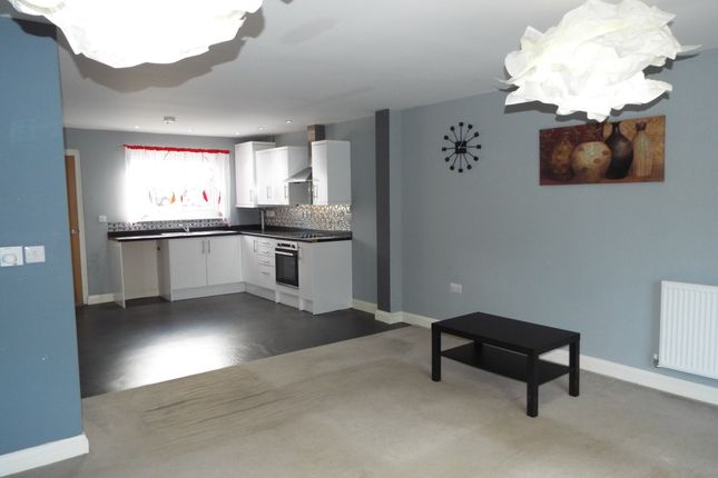 64, Mansfield photo 2