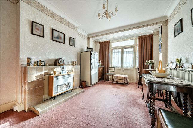 1523, High Road, Whetstone photo 4