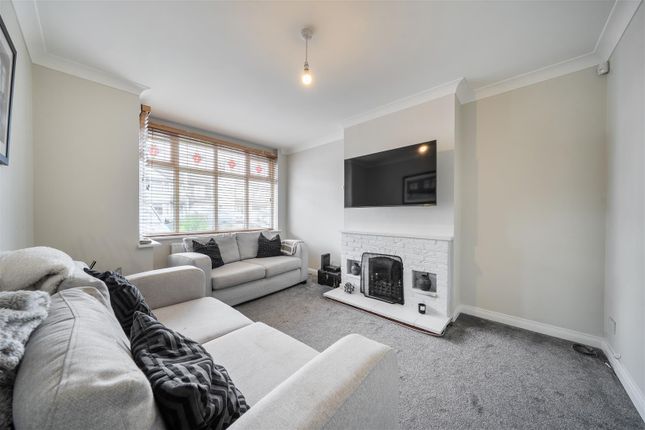 7, Barton Way, Rickmansworth photo 4