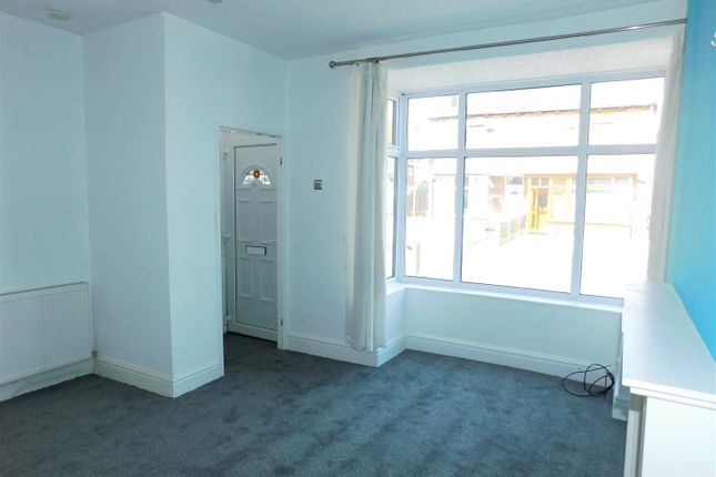 4, Kingston Avenue, Bolton photo 5