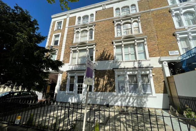 Thumbnail Flat to rent in Queens Grove, London