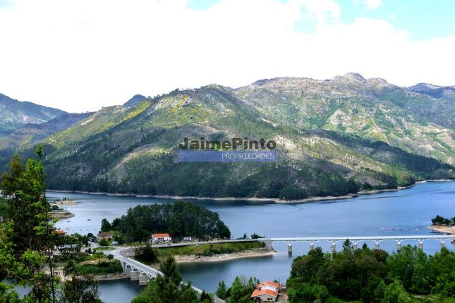 Villa for sale in 5 Bedroom Villa, Farm 9.050m2, In Nature Landscape, Campo Do Gerês, Terras De Bouro, Braga, Norte, Portugal