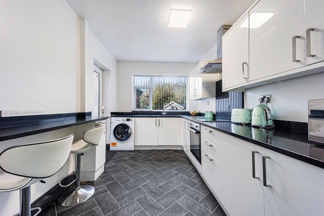 5, Fairholme Avenue, Eccleston Park photo 3