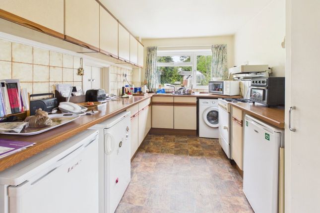 17, Milton Fields, Chalfont St. Giles photo 3