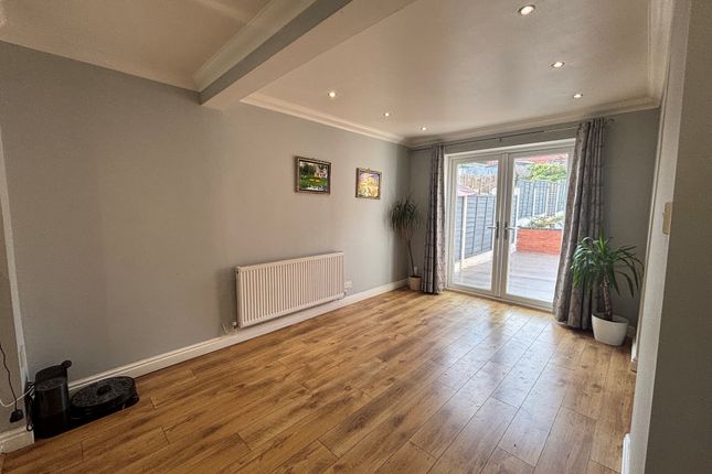 10, Bilston photo 5