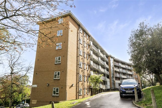 Flat 35, Tynwald House,, Sydenham Hill, London photo 4
