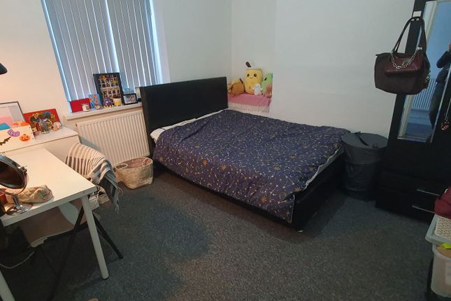 44 Minny Street, Cardiff photo 2