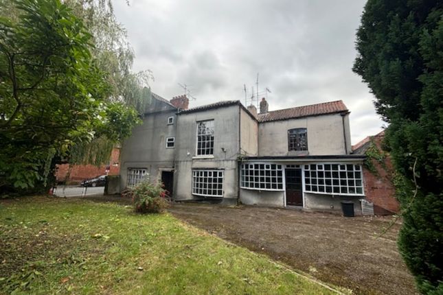 Thumbnail Farmhouse for sale in Wharf Street, Bawtry, Doncaster