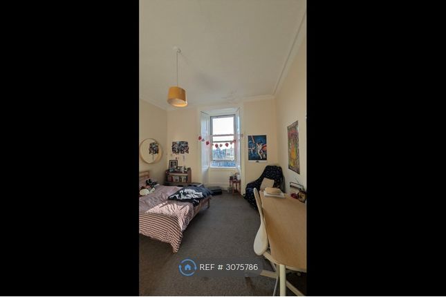 F, Forrest Road, Edinburgh photo 4