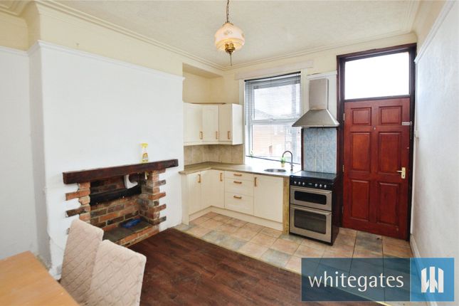 10, St. Lukes Crescent, West Yorkshire photo 2