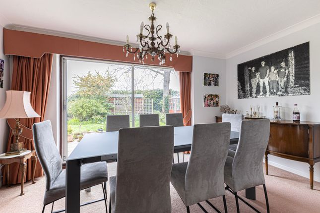 9, Carrington Square, Harrow photo 4