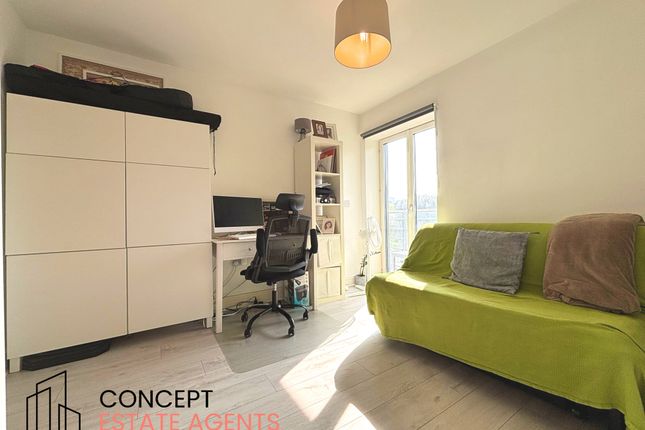 Flat 39 Apsley House,, Apsley House, Roehampton photo 5