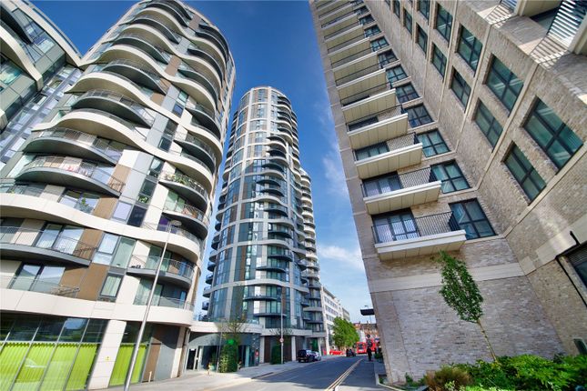 Thumbnail Flat for sale in Cambridge Road, Barking, Essex