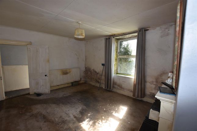 31, Fore Street, Camborne photo 4