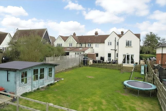 2, Park View, Haverhill photo 2