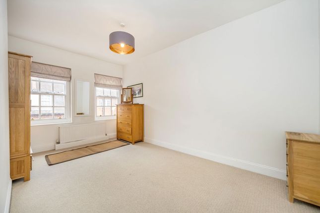 Flat 9 Mulready House, Marsham Street, London photo 4