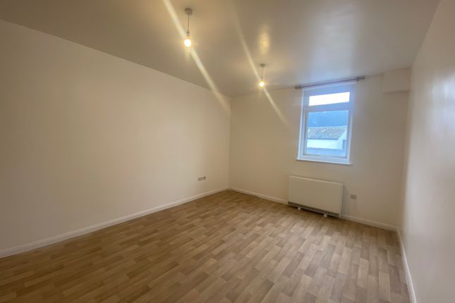 Flat 3, Rialto Place, Shirley High Street, Southampton, Hampshire, SO15, Southampton photo 4