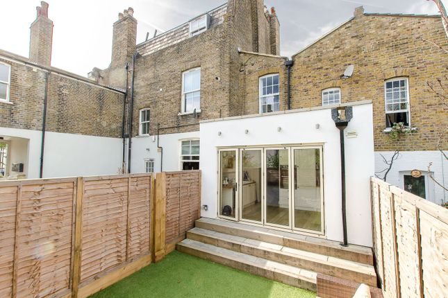 White Horse Road, Stepney photo 4