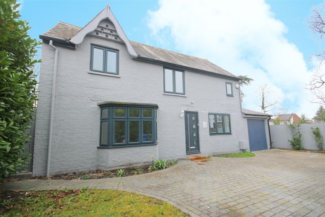 Thumbnail Detached house for sale in Holmlea Road, Datchet, Slough
