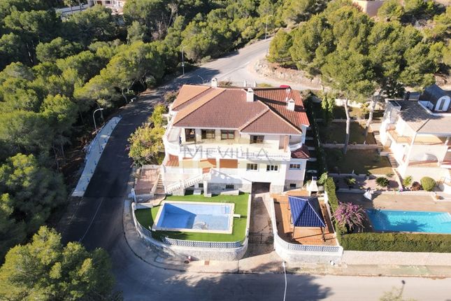 Villa for sale in Campoamor, Alicante, Spain