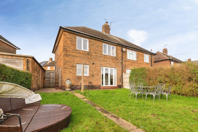 3-bed house on 19, Holmewood Crescent, Nottinghamshire, £220,000
