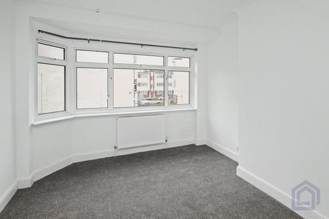 39 Gloucester Close, 39 Gloucester Close, London photo 4