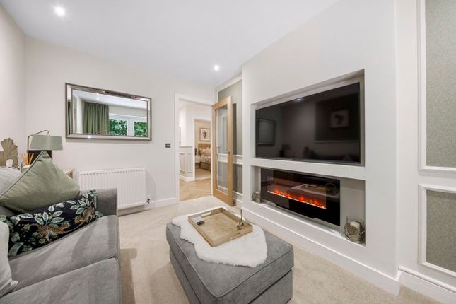 2 Marsden Wood Grove, Hepthorne Lane, Chesterfield photo 4