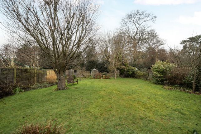 30, Oxted Green, Godalming photo 5