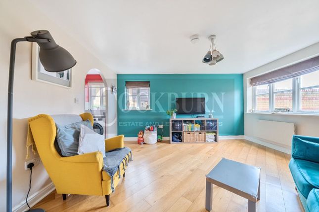 Flat for sale in Avery Hill Road, New Eltham