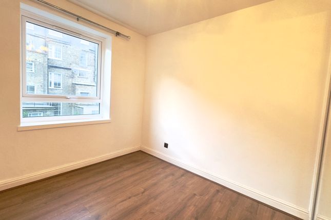 Flat 8 15 Greville Lodge, Westbourne Grove Terrace, London photo 4
