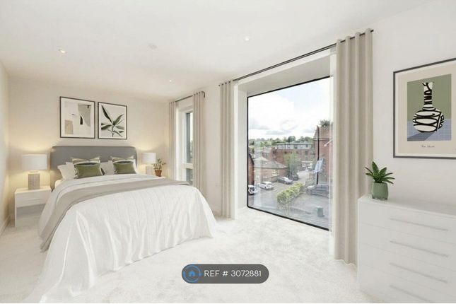 Vicarage Hill, Alton photo 2