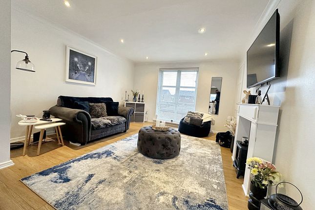 18, Coverdale, Wallsend photo 3