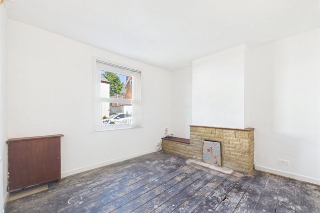 6, Adelaide Street, Gloucestershire photo 2