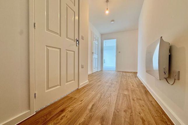 Flat 7, 74, Charlbury Drive, Plymstock photo 3