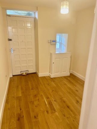 Woodside Crescent,  Glasgow, G3, Glasgow photo 4