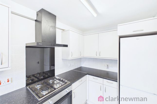70, Madells, Epping photo 4